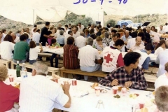 Gente comiendo