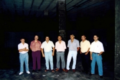 Socios dentro deposito 1